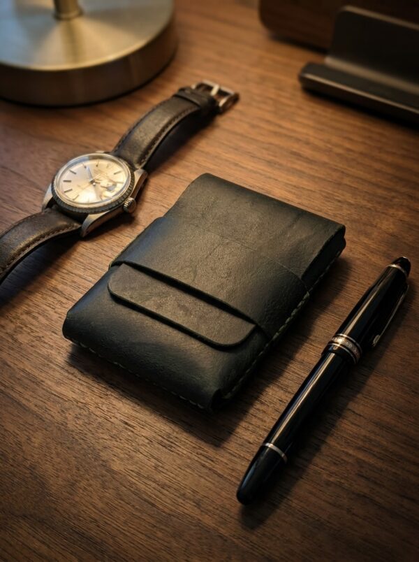 Handstiched Olive Green Leather Wallet – Minimal Flap Card Holder, Hand-Stitched Waxed Pull-Up Cow Leather Wallet for Men